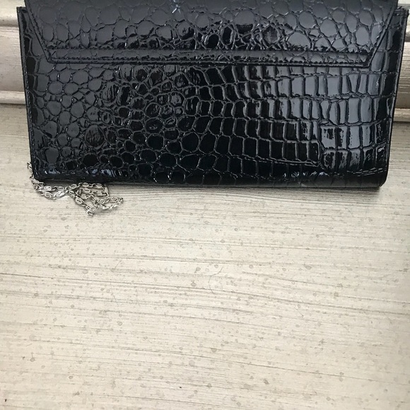 Clutch bag with detachable chain - Picture 3 of 3